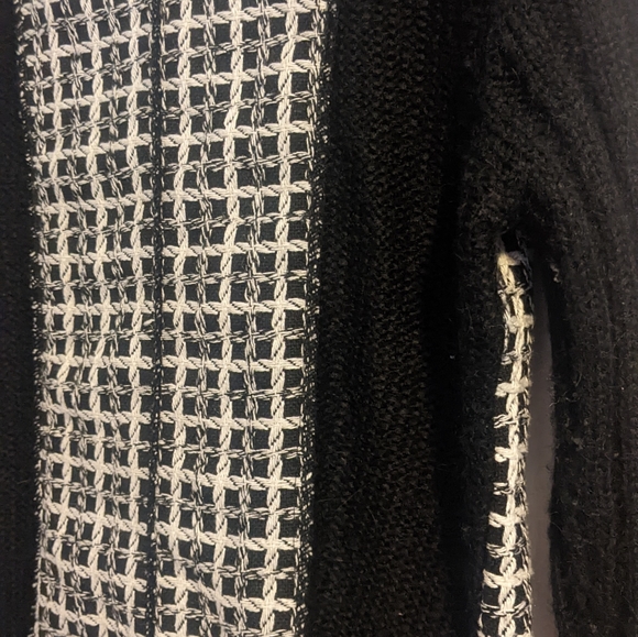 Long Cardigan with unique details | Size Small Papa Vancouver - Picture 4 of 8